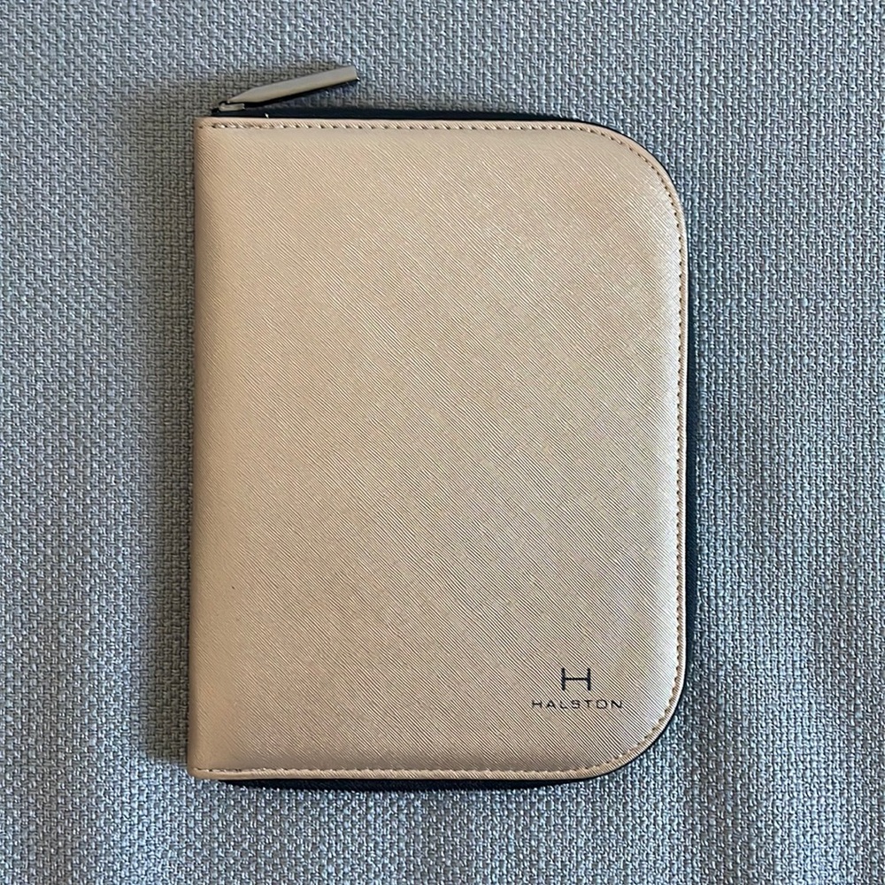 Halston Travel Jewelry Case